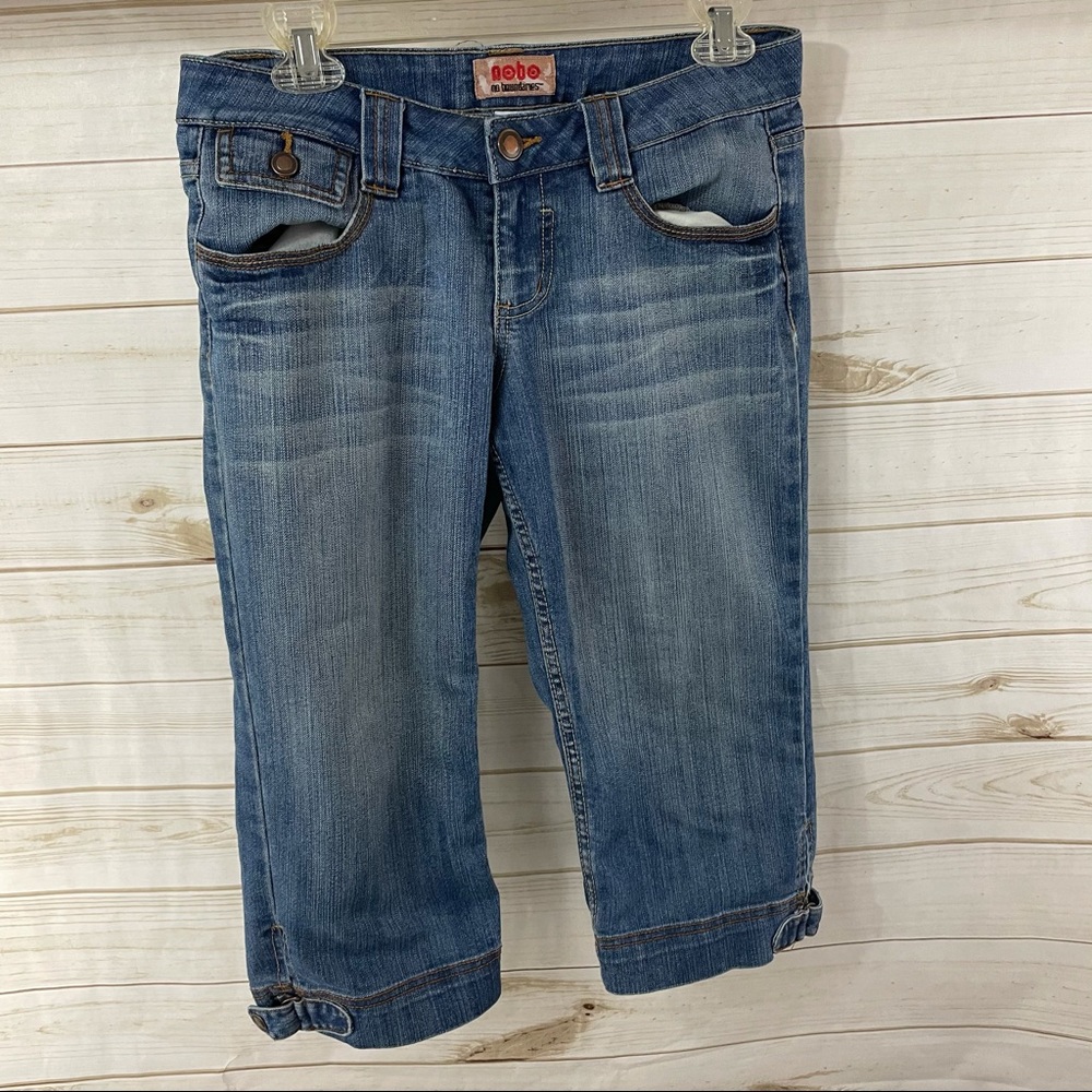 No Boundaries Crop Jeans